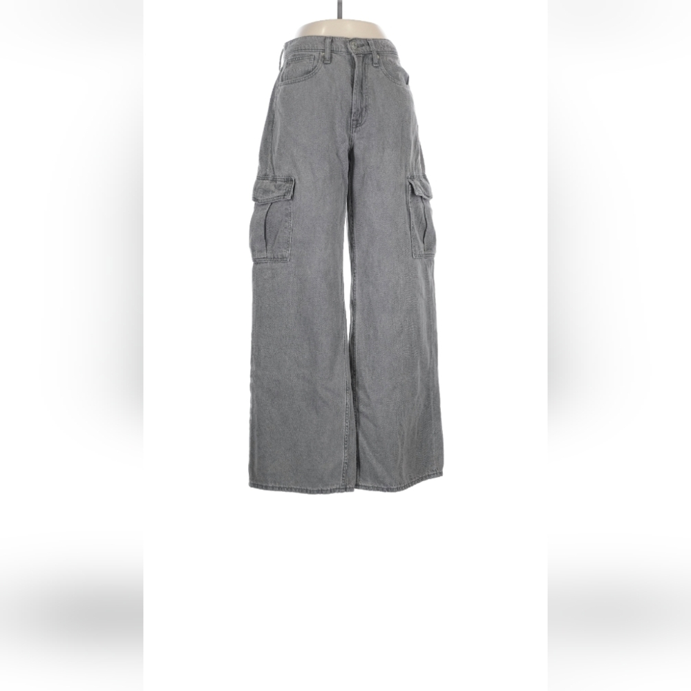 Gray Wide-Leg Cargo Pants